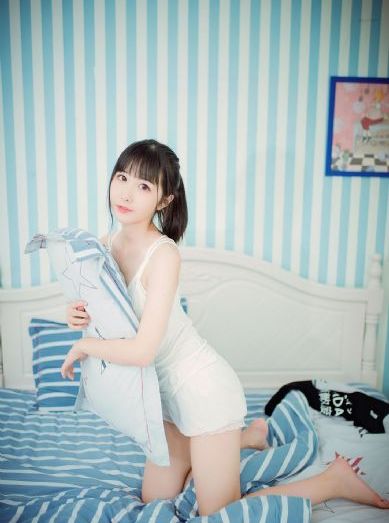 一边摸进内裤一边亲视频_国产剧影视在线观看