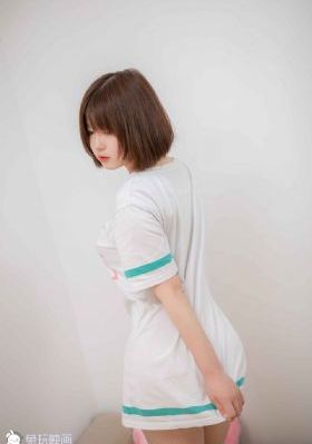 一对浑圆的胸乳被揉捏小说_BD英语免费全集观看