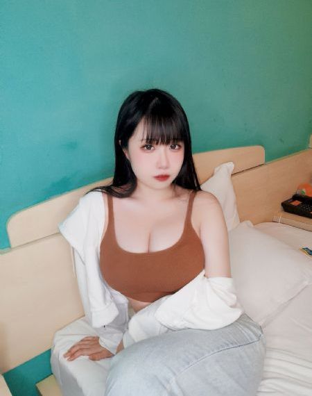 《柑橘味香气》_短视频完整无删减版