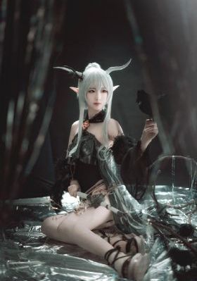 李采潭爱的锁链_4K神马在线观看